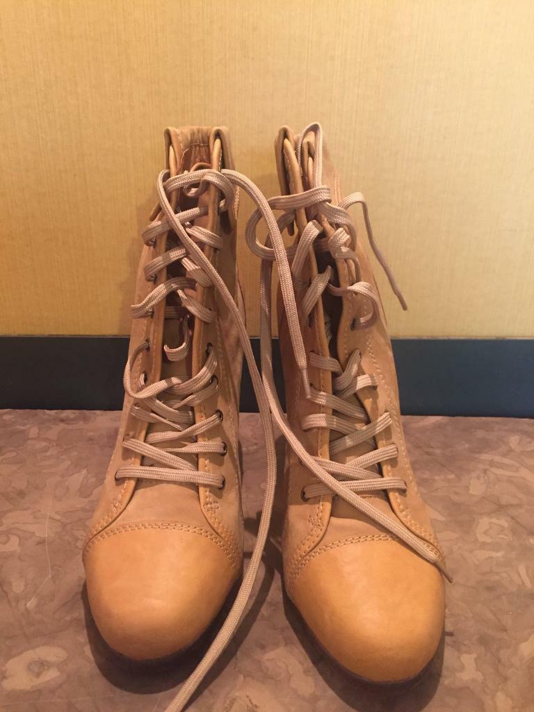russell and bromley resole